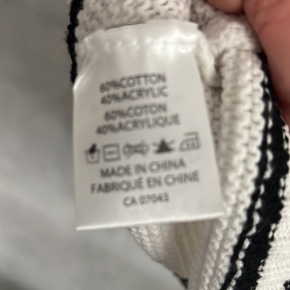 Belle White knitted contrasting high neck tank top, Size M. NWT - Picture 6 of 6